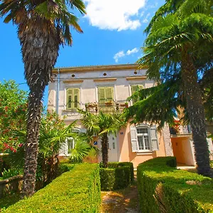 https://apartments-jasna-1128.pula-hotels.org